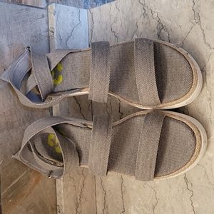 Rocket Dog women's rewoven canvas platform sandal